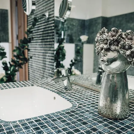 Bed and Breakfast Chateau Ecrin De Lumiere Campsegret