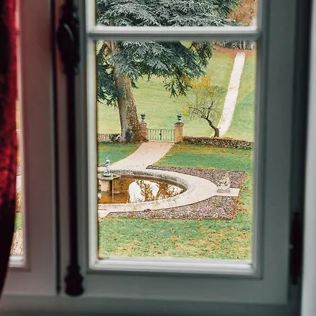 Bed and Breakfast Chateau Ecrin De Lumiere 4*