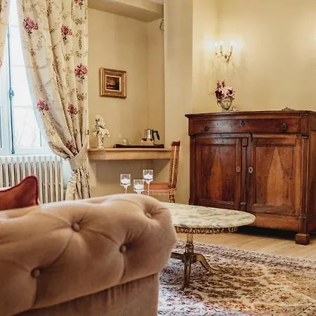 Bed and Breakfast Chateau Ecrin De Lumiere