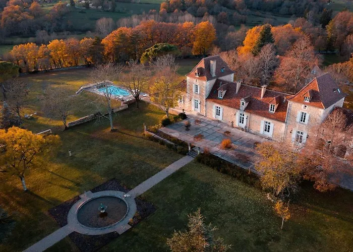 Chateau Ecrin De Lumiere 住宿加早餐酒店 4*