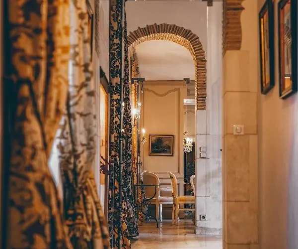 Chateau Ecrin De Lumiere לינה וארוחת בוקר Campsegret