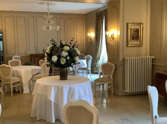 Château Ecrin De Lumière 4* Campsegret